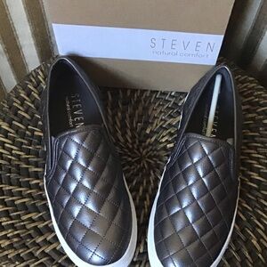 Steven Natural Comfort Quilted Sneaker
